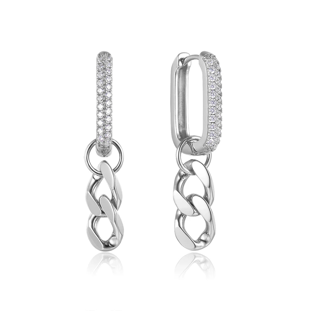 Mother Divine eyrnalokkar